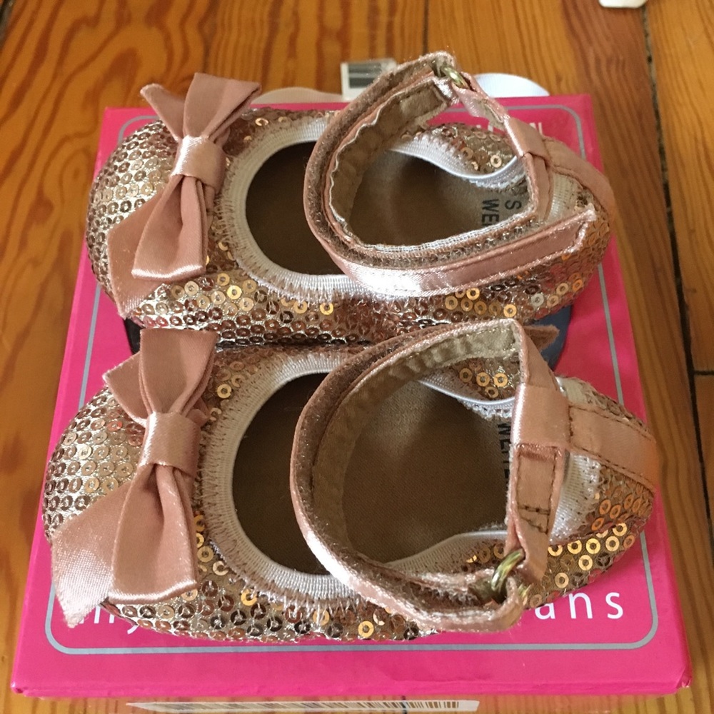 “My First Weitzmans” rose gold Mary Jane shoes
